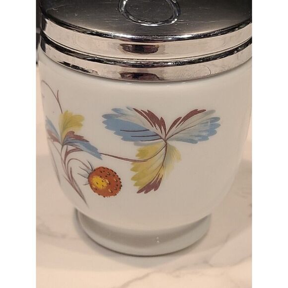 Royal Worcester Strawberry Fair King Size Egg Coddler 4" England, GUC Flaw * - Picture 7 of 9